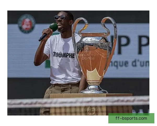 登贝莱欧冠关键时刻挺身而出改写战局成球队胜负手的核心人物表现